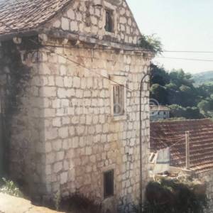 Lastovo, stara kamena kuća za renoviranje, prodaja