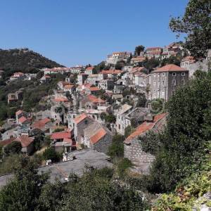 Lastovo, stara kamena kuća za renoviranje, prodaja