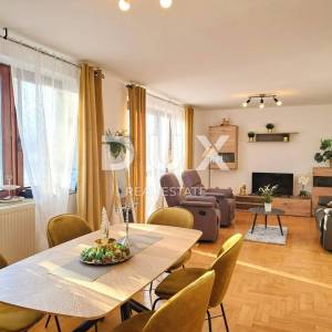 LIKA, PLITVIČKA JEZERA - Renovirana kuća s bazenom u prirodi