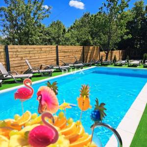 LIKA, PLITVIČKA JEZERA - Renovirana kuća s bazenom u prirodi