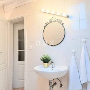 LIKA, PLITVIČKA JEZERA - Renovirana kuća s bazenom u prirodi