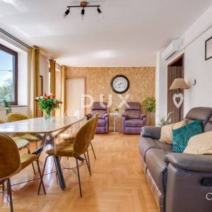 LIKA, PLITVIČKA JEZERA - Renovirana kuća s bazenom u prirodi