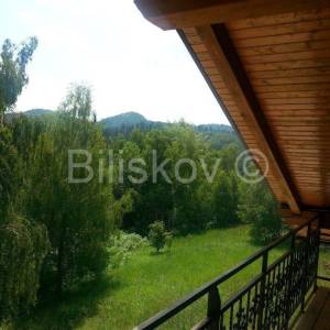 Lokve, imanje uz obalu Lokvarskog jezera.