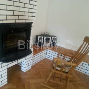 Lokve, imanje uz obalu Lokvarskog jezera.