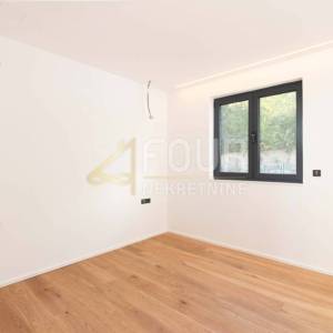 Lovran, novogradnja, 3s+db, 142.11m2, terasa, okućnica, pogled na more