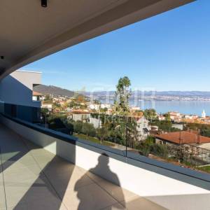 Lovran, novogradnja, 3s+db, 142.11m2, terasa, okućnica, pogled na more