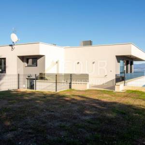 Lovran, novogradnja, 3s+db, 142.11m2, terasa, okućnica, pogled na more