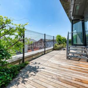 Luksuzan penthouse 440m2, garaža 80m2, lift, terasa