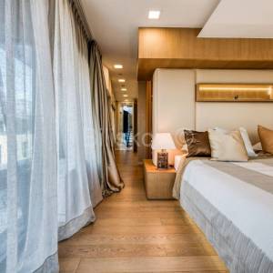 Luksuzan penthouse 440m2, garaža 80m2, lift, terasa