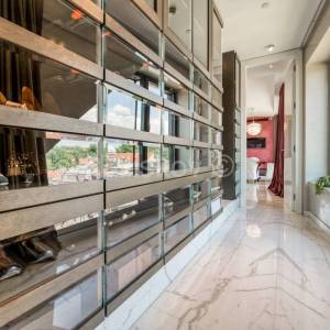 Luksuzan penthouse 440m2, garaža 80m2, lift, terasa