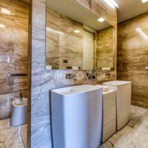 Luksuzan penthouse 440m2, garaža 80m2, lift, terasa