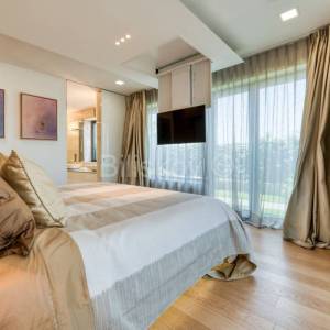 Luksuzan penthouse 440m2, garaža 80m2, lift, terasa