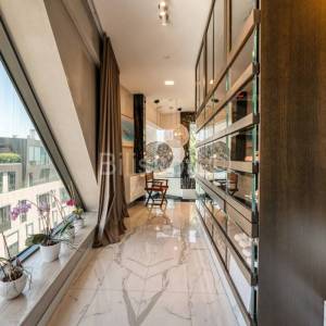 Luksuzan penthouse 440m2, garaža 80m2, lift, terasa