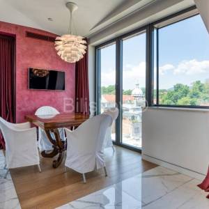 Luksuzan penthouse 440m2, garaža 80m2, lift, terasa