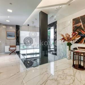 Luksuzan penthouse 440m2, garaža 80m2, lift, terasa