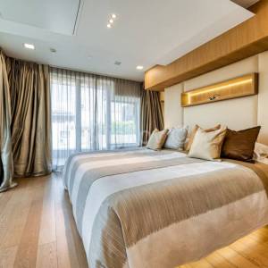 Luksuzan penthouse 440m2, garaža 80m2, lift, terasa