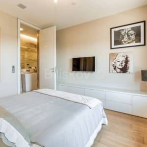 Luksuzan penthouse 440m2, garaža 80m2, lift, terasa