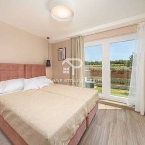 Luksuzna vila od 283m2 s bazenom i saunom nedaleko Poreča 