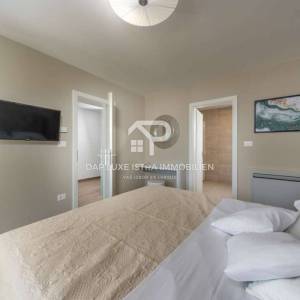 Luksuzna vila od 283m2 s bazenom i saunom nedaleko Poreča 