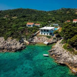 Luksuzna vila, prodaja, Dubrovnik, Koločep, vrt, bazen, parking