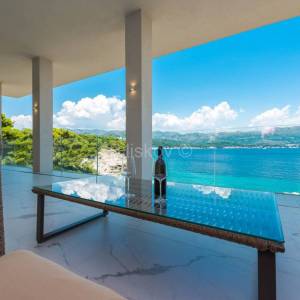 Luksuzna vila, prodaja, Dubrovnik, Koločep, vrt, bazen, parking