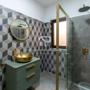 Luksuzna vila s bazenom u okolici Poreča 450m2