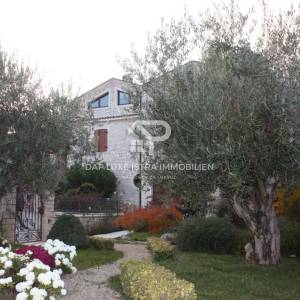 Luksuzna vila s bazenom u okolici Poreča s pogledom na more