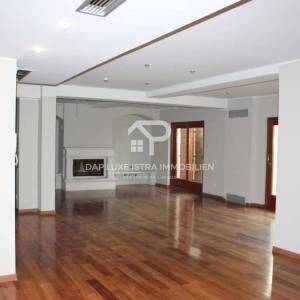 Luksuzna vila s bazenom u okolici Poreča s pogledom na more