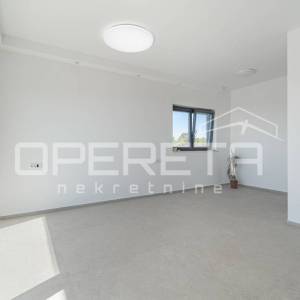 Luksuzna vila s zadivljujućim pogledom na more uronjena u prirodu.