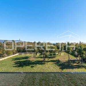 Luksuzna vila s zadivljujućim pogledom na more uronjena u prirodu.