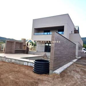 Luksuzna villa ,kompleno namještena s bazenom i panoramskim pogledom