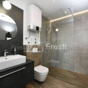 LUKSUZNA VILLA S 13 SOBA+BAZEN