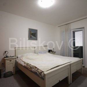 Makarska, centar, prodaja, dio kuće, 4 apartmana