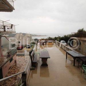 Makarska, centar, prodaja, dio kuće, 4 apartmana