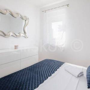 Makarska jednosoban stan 47,5 m2, parking 13,5 m2