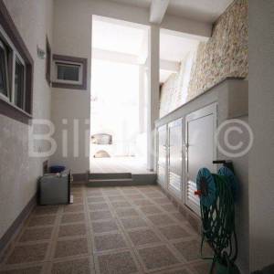 Makarska, kuća na 4 etaže, nekoliko stambenih jedinica