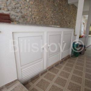 Makarska, kuća na 4 etaže, nekoliko stambenih jedinica