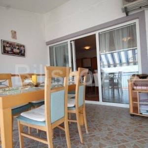 Makarska, kuća na 4 etaže, nekoliko stambenih jedinica