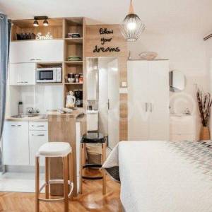 Makarska prodaja, kuća 9 stanova i projekt za 8 stanova