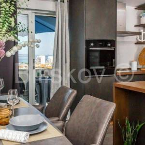 Makarska prodaja, kuća 9 stanova i projekt za 8 stanova