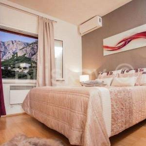 Makarska prodaja, kuća 9 stanova i projekt za 8 stanova