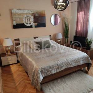 Makarska prodaja, kuća 9 stanova i projekt za 8 stanova