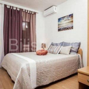 Makarska prodaja, kuća 9 stanova i projekt za 8 stanova