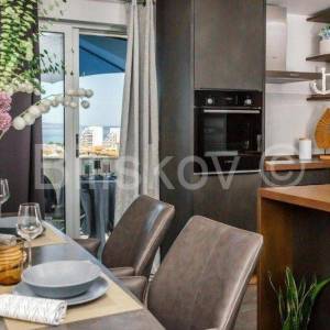 Makarska prodaja, kuća 9 stanova i projekt za 8 stanova