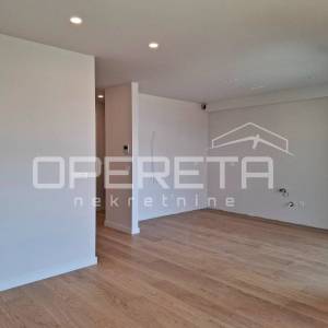 Makarska - useljivi stanovi - vrhunska arhitektura i materijali