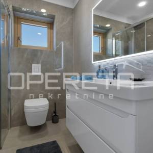 Makarska - useljivi stanovi - vrhunska arhitektura i materijali