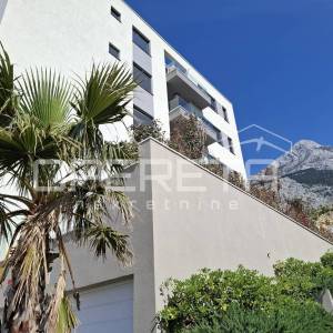 Makarska - useljivi stanovi - vrhunska arhitektura i materijali