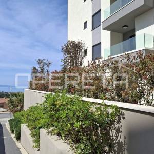 Makarska - useljivi stanovi - vrhunska arhitektura i materijali