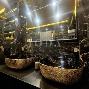 Malinska, Moderan stan s pogledom na more