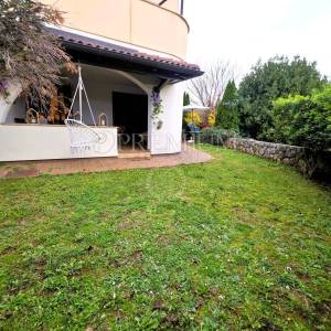 Malinska, namješten apartman u prizemlju!